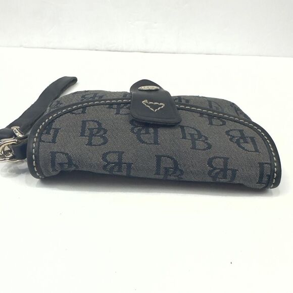Authentic Dooney & Bourke Signature Blue and Grey Fabric Wristlet Wallet - Picture 3 of 15
